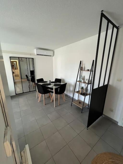 Joli Appt 45 M2 Avec Terrasse Leilighet Lunel  Eksteriør bilde
