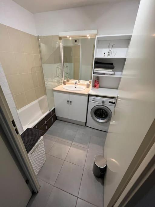 Joli Appt 45 M2 Avec Terrasse Leilighet Lunel  Eksteriør bilde